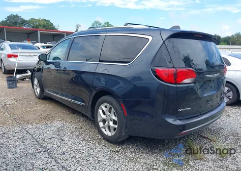 2020 Chrysler Pacifica Limited from USA, damaged, VIN 2C4RC1GG3LR285360